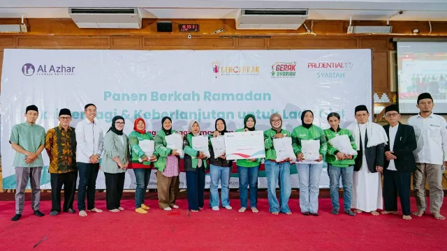 Berkah Ramadan, 100 Ojol Perempuan Dapat Asuransi Gratis dari Prudential Syariah - GenPI.co Berkah Ramadan, 100 Ojol Perempuan Dapat Asuransi Gratis dari Prudential Syariah - GenPI.co