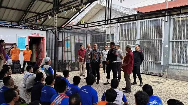 6 Napi Kabur dari Lapas Kutacane Masuk DPO, Masih Diburu! - GenPI.co 6 Napi Kabur dari Lapas Kutacane Masuk DPO, Masih Diburu! - GenPI.co