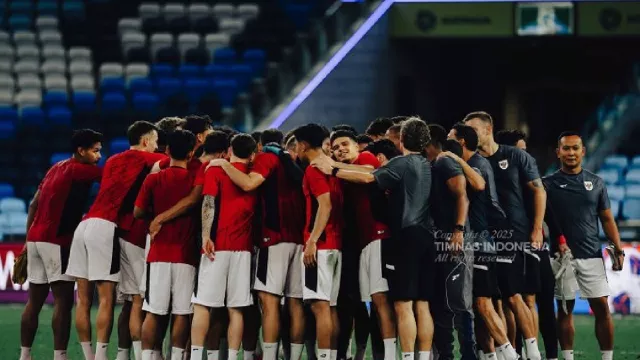 Babak Pertama: Penalti Kevin Diks Gagal, Timnas Indonesia vs Australia 0-3 - GenPI.co Babak Pertama: Penalti Kevin Diks Gagal, Timnas Indonesia vs Australia 0-3 - GenPI.co