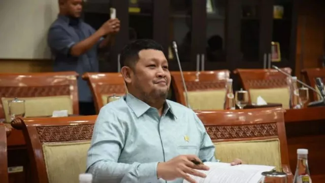 Polisi Harus Tangkap Preman Berkedok Ormas, DPR RI: Mereka Seenaknya Memalak - GenPI.co Polisi Harus Tangkap Preman Berkedok Ormas, DPR RI: Mereka Seenaknya Memalak - GenPI.co
