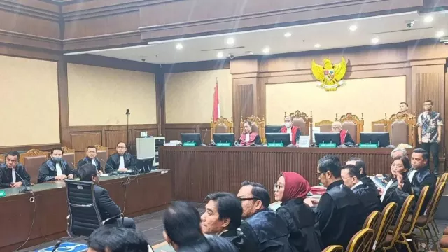 Hasto Klaim Diancam Jadi Tersangka Jika Pecat Jokowi dari PDIP - GenPI.co Hasto Klaim Diancam Jadi Tersangka Jika Pecat Jokowi dari PDIP - GenPI.co