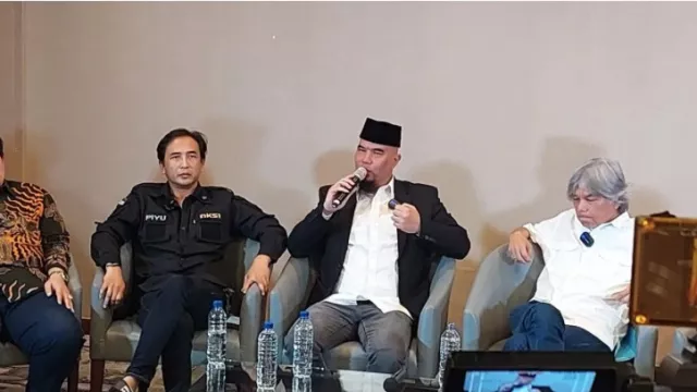 Ahmad Dhani Sebut Royalti Konser Musik Tidak Ada Hubungannya dengan LMK - GenPI.co Ahmad Dhani Sebut Royalti Konser Musik Tidak Ada Hubungannya dengan LMK - GenPI.co