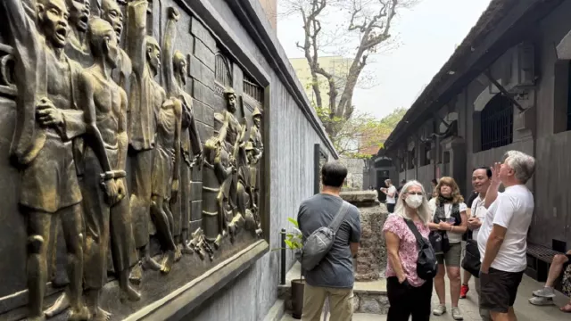 Pariwisata Bangkit, Situs Sejarah Vietnam Jadi Daya Tarik Pelancong - GenPI.co Pariwisata Bangkit, Situs Sejarah Vietnam Jadi Daya Tarik Pelancong - GenPI.co