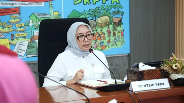 Menteri PPPA Desak Hukuman Berat untuk Dokter PPDS Unpad Pelaku Pemerkosaan - GenPI.co Menteri PPPA Desak Hukuman Berat untuk Dokter PPDS Unpad Pelaku Pemerkosaan - GenPI.co