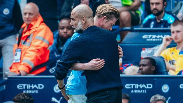 Manchester City Comeback Dramatis, Pep Guardiola Puji Kevin De Bruyne - GenPI.co Manchester City Comeback Dramatis, Pep Guardiola Puji Kevin De Bruyne - GenPI.co