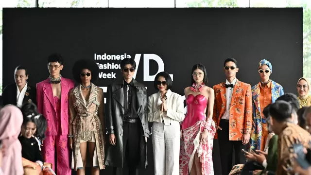Digelar Akhir Mei, Indonesia Fashion Week 2025 Bawa Tema Ronakultura Jakarta - GenPI.co Digelar Akhir Mei, Indonesia Fashion Week 2025 Bawa Tema Ronakultura Jakarta - GenPI.co