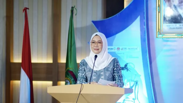 Feby Deru Kembangkan Kreativitas Anak Muda Melalui Gelaran Fashion Incubation - GenPI.co Feby Deru Kembangkan Kreativitas Anak Muda Melalui Gelaran Fashion Incubation - GenPI.co