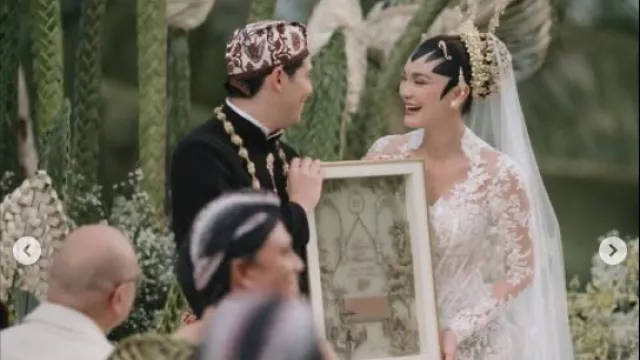 Anak Luna Maya dan Maxime Bouttier Diprediksi Laki-Laki - GenPI.co Anak Luna Maya dan Maxime Bouttier Diprediksi Laki-Laki - GenPI.co