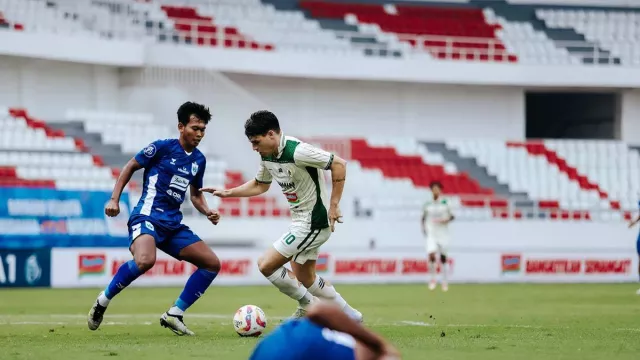 Ansyari Lubis Minta Pemain PSS Sleman Jaga Fokus, Bersiap Lawan Persija - GenPI.co Ansyari Lubis Minta Pemain PSS Sleman Jaga Fokus, Bersiap Lawan Persija - GenPI.co