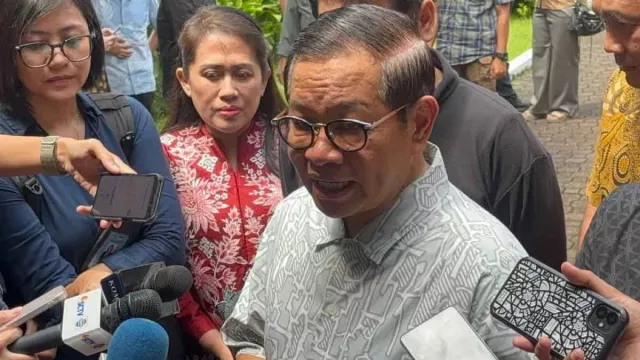 Sebagian Warga Manggarai Rajin Salat Tapi Tawuran, Bakal Diluruskan Pramono Anung - GenPI.co Sebagian Warga Manggarai Rajin Salat Tapi Tawuran, Bakal Diluruskan Pramono Anung - GenPI.co