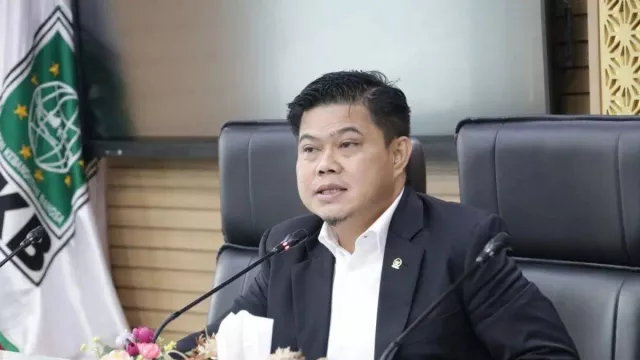 DPR RI Sebut Cak Imin Bapak Pluralisme, Tepat Ditunjuk Hadir di Pelantikan Paus Leo - GenPI.co DPR RI Sebut Cak Imin Bapak Pluralisme, Tepat Ditunjuk Hadir di Pelantikan Paus Leo - GenPI.co