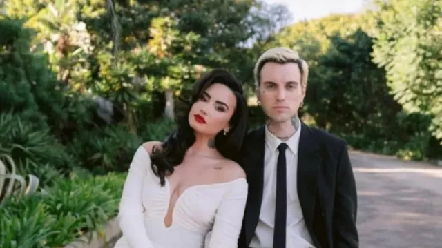 Langsung Naksir saat Bertemu, Demi Lovato dan Jordan Lutes Segera Menikah - GenPI.co Langsung Naksir saat Bertemu, Demi Lovato dan Jordan Lutes Segera Menikah - GenPI.co