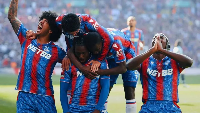Kalahkan Manchester City di Final Piala FA, Crystal Palace Cetak Sejarah - GenPI.co Kalahkan Manchester City di Final Piala FA, Crystal Palace Cetak Sejarah - GenPI.co