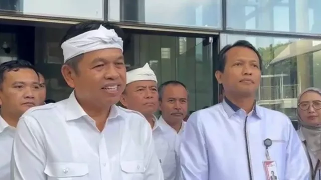 Gubernur Jabar Temui KPK Bahas Realokasi Anggaran Rp5 T, Ada Perjalanan Dinas - GenPI.co Gubernur Jabar Temui KPK Bahas Realokasi Anggaran Rp5 T, Ada Perjalanan Dinas - GenPI.co