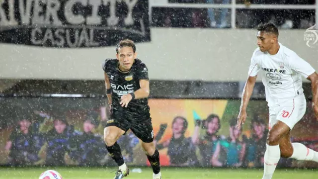 Egy Maulana Fikri Subur di Dewa United, Bikin Kagum Jan Olde Riekerink - GenPI.co