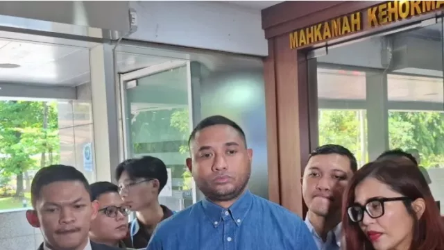 Rayen Pono Minta Ahmad Dhani Bersikap Jantan, Jangan Pengecut - GenPI.co Rayen Pono Minta Ahmad Dhani Bersikap Jantan, Jangan Pengecut - GenPI.co