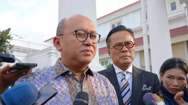 Rosan Roeslani dan Dony Kompak, Ogah Tanggapi Posisi Ketua KPK di Danantara - GenPI.co Rosan Roeslani dan Dony Kompak, Ogah Tanggapi Posisi Ketua KPK di Danantara - GenPI.co