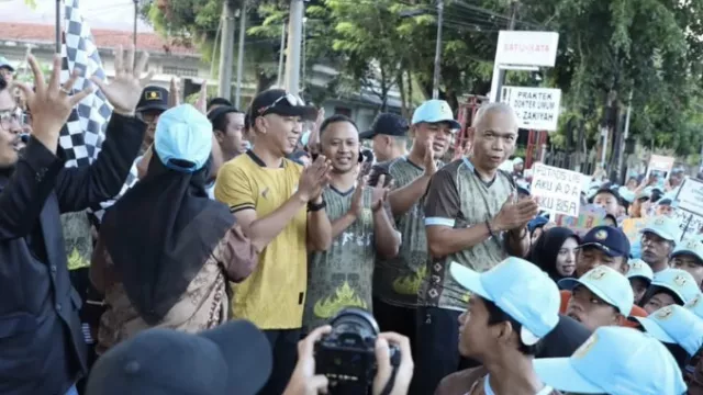 JAM Intel Kejagung Reda Manthovani Jalan Sehat Bareng Ribuan Disabilitas, Rekor MURI - GenPI.co JAM Intel Kejagung Reda Manthovani Jalan Sehat Bareng Ribuan Disabilitas, Rekor MURI - GenPI.co