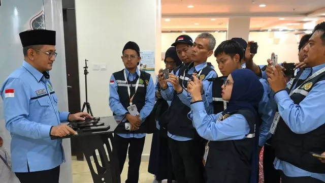 KJRI Dampingi 3 WNI Tersandung Dugaan Haji Ilegal - GenPI.co KJRI Dampingi 3 WNI Tersandung Dugaan Haji Ilegal - GenPI.co
