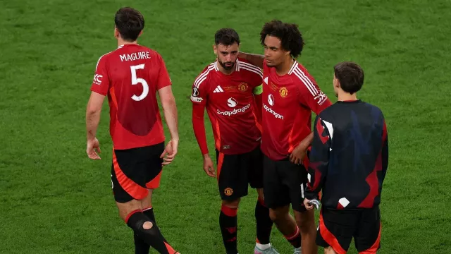 Manchester United Didenda Adidas Rp 218 Miliar karena Gagal ke Liga Champions - GenPI.co Manchester United Didenda Adidas Rp 218 Miliar karena Gagal ke Liga Champions - GenPI.co