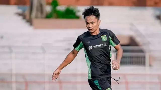 Hidayat Tinggalkan Persebaya, Laga Kontra Bali United Jadi Salam Perpisahan - GenPI.co Hidayat Tinggalkan Persebaya, Laga Kontra Bali United Jadi Salam Perpisahan - GenPI.co