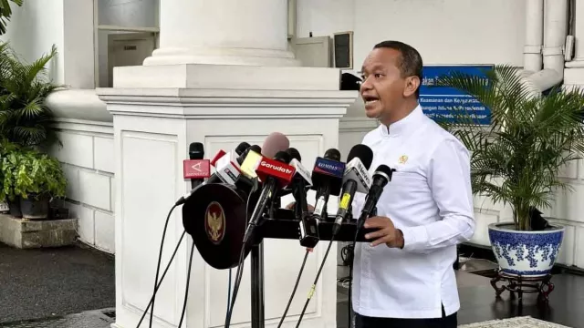 Bahlil Memohon Agar Cari Isu Produktif Daripada Ijazah Jokowi - GenPI.co Bahlil Memohon Agar Cari Isu Produktif Daripada Ijazah Jokowi - GenPI.co
