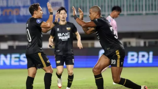 Dewa United Dampingi Persib ke AFC Challenge League, Malut dan Persebaya Tersingkir - GenPI.co