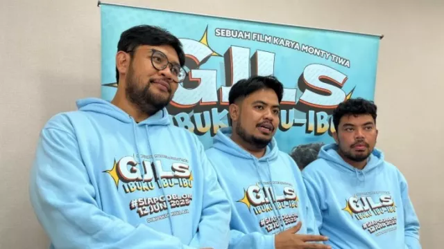Ibuku Ibu-Ibu, Komedinya Menguras Emosi - GenPI.co Ibuku Ibu-Ibu, Komedinya Menguras Emosi - GenPI.co