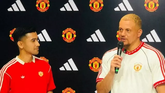 Legenda Manchester United Dukung Timnas Indonesia Lolos ke Piala Dunia 2026 - GenPI.co Legenda Manchester United Dukung Timnas Indonesia Lolos ke Piala Dunia 2026 - GenPI.co