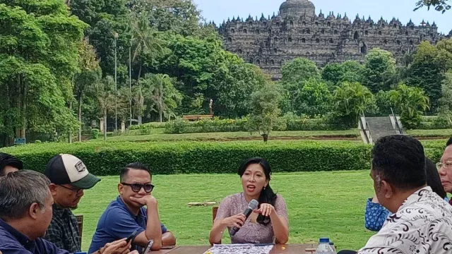 Tak Rusak Candi, Bantu Akses Ibadah - GenPI.co Tak Rusak Candi, Bantu Akses Ibadah - GenPI.co