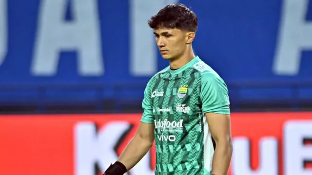 Persib Bandung Ganti Kiper, Kontrak Ray Mendoza Tidak Diperpanjang - GenPI.co Persib Bandung Ganti Kiper, Kontrak Ray Mendoza Tidak Diperpanjang - GenPI.co