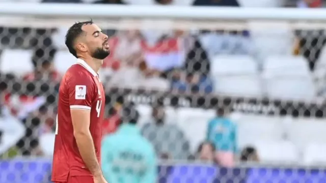 Sempat Radang Tenggorokan dan Sakit Kepala, Kondisi Jordi Amat Kian Fit - GenPI.co Sempat Radang Tenggorokan dan Sakit Kepala, Kondisi Jordi Amat Kian Fit - GenPI.co