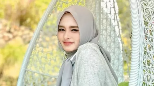 Inara Rusli Keluar dari Komunitas Pengajian, Alasannya Misterius - GenPI.co Inara Rusli Keluar dari Komunitas Pengajian, Alasannya Misterius - GenPI.co