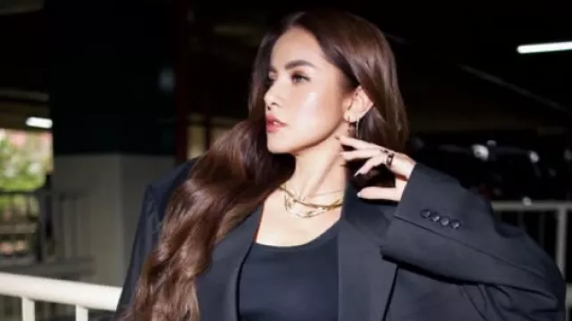 Kejar Target, Olla Ramlan Pengin Belikan Rumah untuk Semua Anaknya - GenPI.co Kejar Target, Olla Ramlan Pengin Belikan Rumah untuk Semua Anaknya - GenPI.co