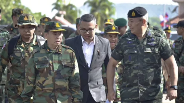 Thailand dan Kamboja Sepakat Tarik Pasukan, Cari Solusi Damai Konflik Perbatasan - GenPI.co Thailand dan Kamboja Sepakat Tarik Pasukan, Cari Solusi Damai Konflik Perbatasan - GenPI.co