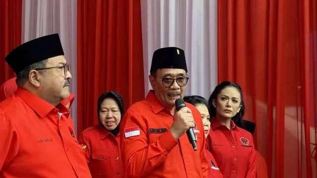 PDIP Ingatkan Penulisan Ulang Sejarah Tak Hanya Ceritakan yang Menang - GenPI.co PDIP Ingatkan Penulisan Ulang Sejarah Tak Hanya Ceritakan yang Menang - GenPI.co