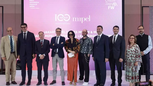 Micam dan Mipel Perluas Kolaborasi Mode dengan Desainer Muda Indonesia - GenPI.co Micam dan Mipel Perluas Kolaborasi Mode dengan Desainer Muda Indonesia - GenPI.co