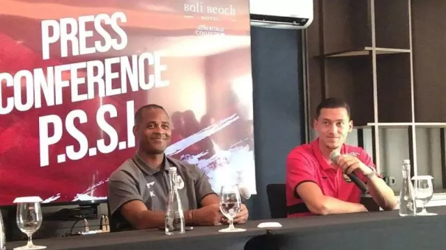 Patrick Kluivert Ngaku Sudah Kantongi Gaya Main China - GenPI.co Patrick Kluivert Ngaku Sudah Kantongi Gaya Main China - GenPI.co