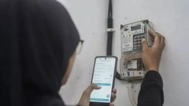 Tak Jadi Diskon Tarif Listrik, Pemerintah Bagi-Bagi Uang ke Pekerja Gaji Rendah - GenPI.co Tak Jadi Diskon Tarif Listrik, Pemerintah Bagi-Bagi Uang ke Pekerja Gaji Rendah - GenPI.co
