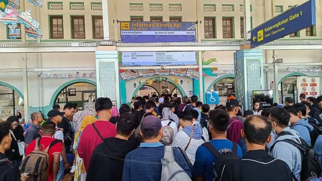 Liburan Makin Asyik! Ada Diskon Tiket Pesawat, Kereta Api, hingga Jalan Tol - GenPI.co Liburan Makin Asyik! Ada Diskon Tiket Pesawat, Kereta Api, hingga Jalan Tol - GenPI.co
