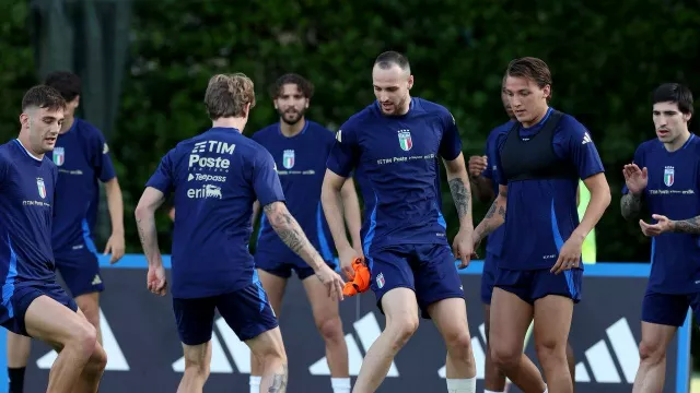 Diterpa Badai Cedera, Timnas Italia Krisis Pemain Bertahan - GenPI.co Diterpa Badai Cedera, Timnas Italia Krisis Pemain Bertahan - GenPI.co