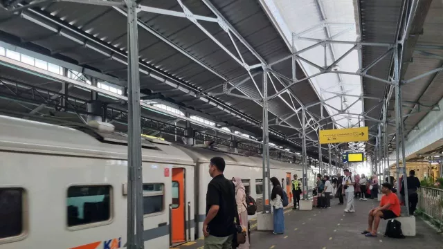 Tiket KA Ekonomi Lagi Diskon, Buruan Pesan Sebelum 31 Juli - GenPI.co Tiket KA Ekonomi Lagi Diskon, Buruan Pesan Sebelum 31 Juli - GenPI.co