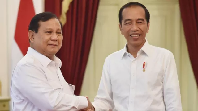 Jokowi Diprediksi Akan Terus Berusaha Cawe-cawe Pemerintahan Prabowo - GenPI.co Jokowi Diprediksi Akan Terus Berusaha Cawe-cawe Pemerintahan Prabowo - GenPI.co