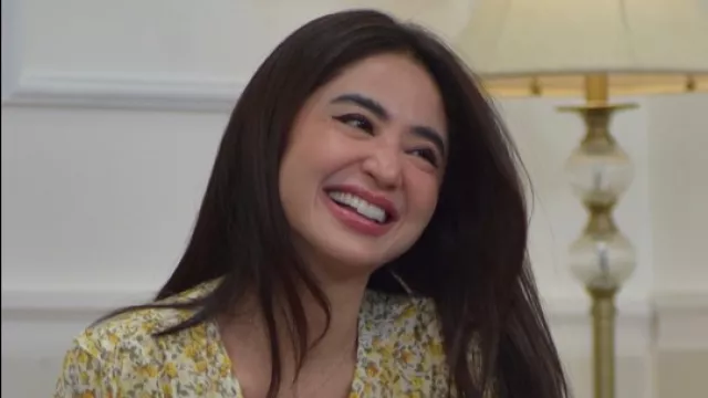 Dihujat Karena Salah Nyanyikan Lagu Pica-Pica, Dewi Perssik Malah Panen Rezeki - GenPI.co Dihujat Karena Salah Nyanyikan Lagu Pica-Pica, Dewi Perssik Malah Panen Rezeki - GenPI.co