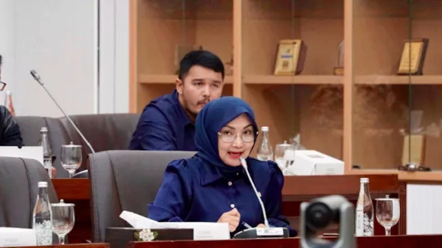 Harga Beras Terus Naik saat Stok Melimpah, Pemerintah Diminta Cepat Tangani - GenPI.co Harga Beras Terus Naik saat Stok Melimpah, Pemerintah Diminta Cepat Tangani - GenPI.co
