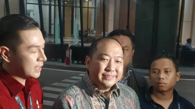 Diperiksa 10 Jam di Kejagung, Dirut Sritex Ditanya Peran dalam Proses Kredit - GenPI.co Diperiksa 10 Jam di Kejagung, Dirut Sritex Ditanya Peran dalam Proses Kredit - GenPI.co