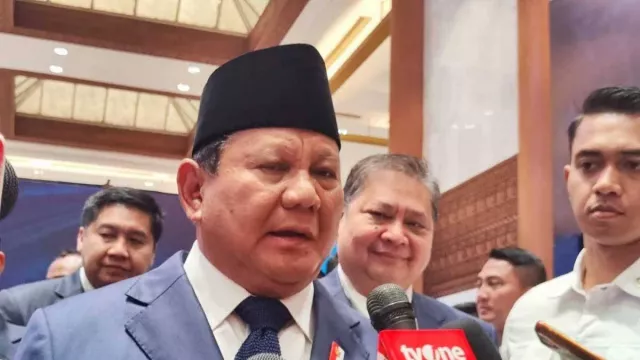 APBD DKI Besar, Pramono Anung Diajak Prabowo Patungan Tanggul Raksasa - GenPI.co APBD DKI Besar, Pramono Anung Diajak Prabowo Patungan Tanggul Raksasa - GenPI.co