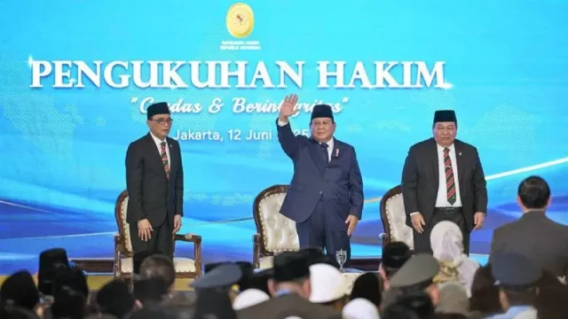 Prabowo Naikkan Gaji Hakim hingga 280 Persen, Demi Kesejahteraan - GenPI.co Prabowo Naikkan Gaji Hakim hingga 280 Persen, Demi Kesejahteraan - GenPI.co