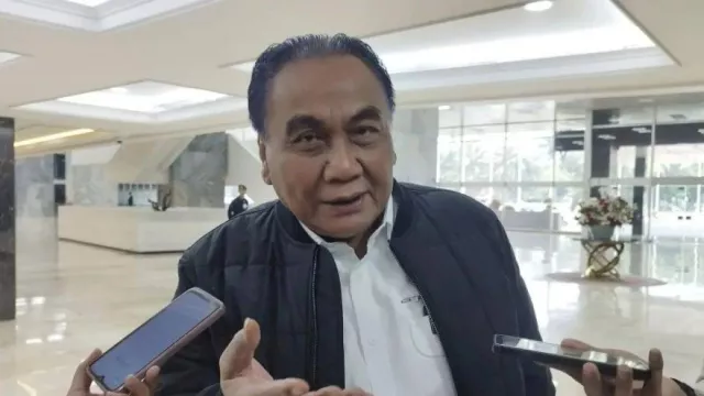 Kontroversi Pernyataan Fadli Zon, Sejarah juga Akan Ditulis Ulang PDIP - GenPI.co Kontroversi Pernyataan Fadli Zon, Sejarah juga Akan Ditulis Ulang PDIP - GenPI.co