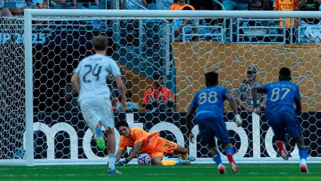 Ditahan Al Hilal, Real Madrid Gagal Perpanjang Rekor di Piala Dunia Antarklub - GenPI.co Ditahan Al Hilal, Real Madrid Gagal Perpanjang Rekor di Piala Dunia Antarklub - GenPI.co